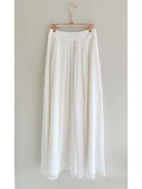 White House Black Market maxi skirt in ivory white size 00